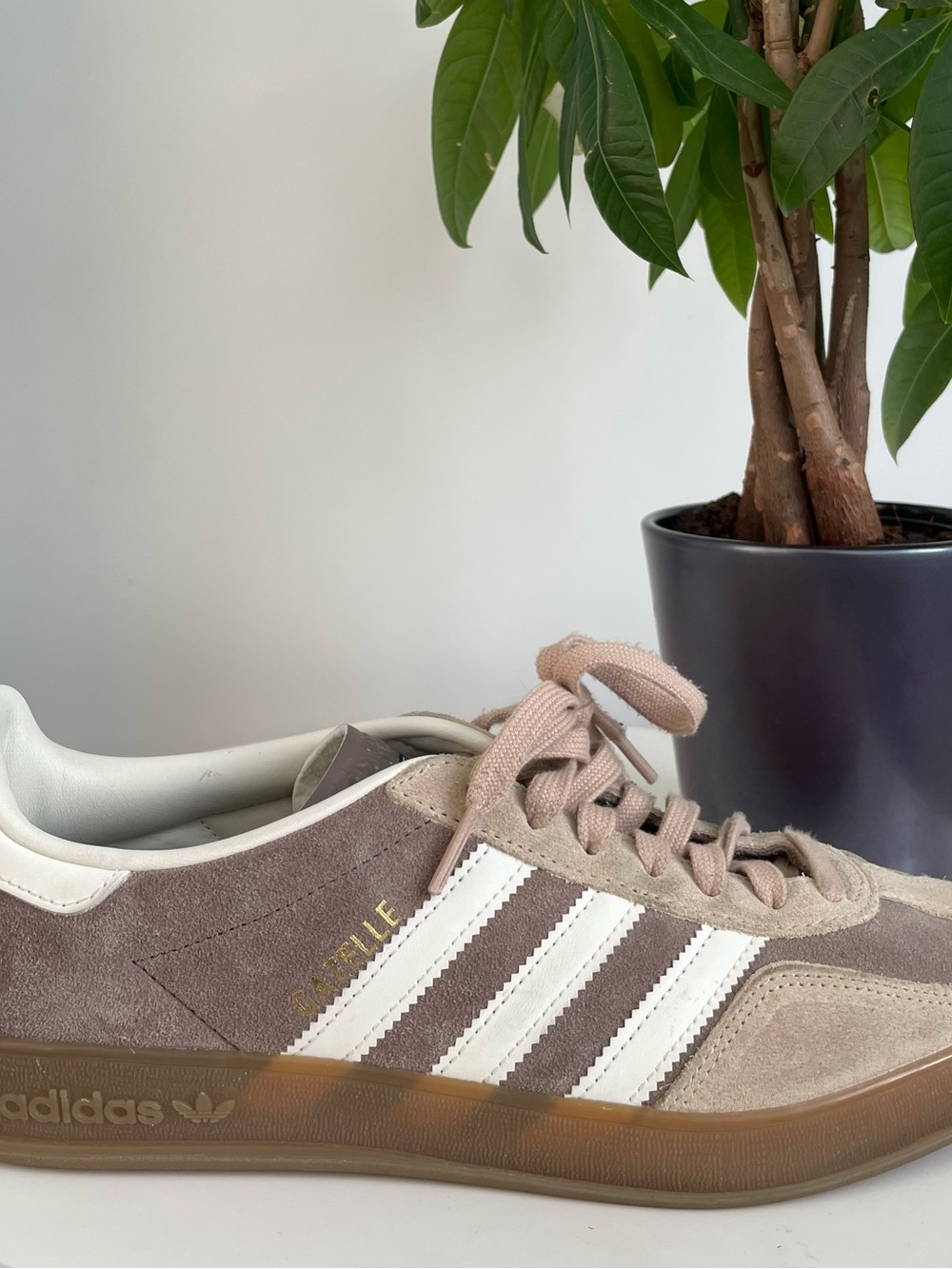 Men Size 8.5 adidas Gazelle Indoor
Earth Strata Magic Beige Shoes